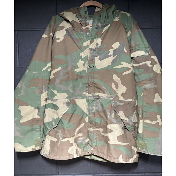 US Military Cold Weather Parka Desert Camo Jacket Men’s Large *No Zipper* - Picture 1 of 9